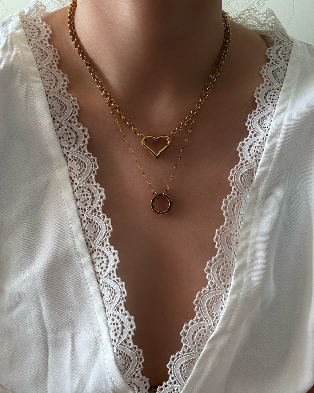 Sequin Claps Chain Necklace