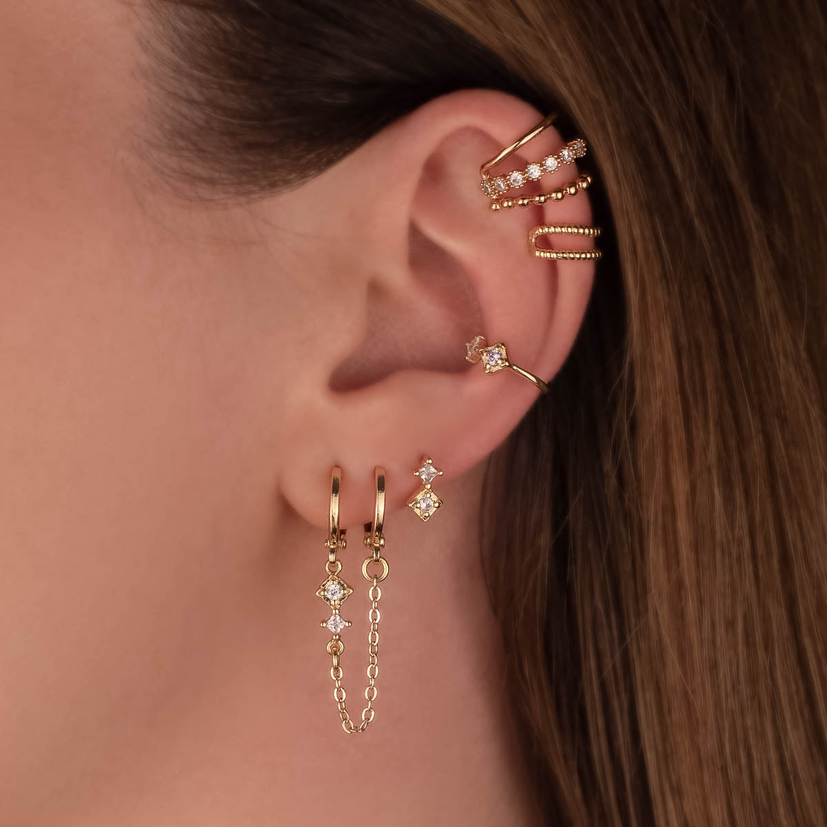 Temperance White Zircon Huggie Chain Earrings